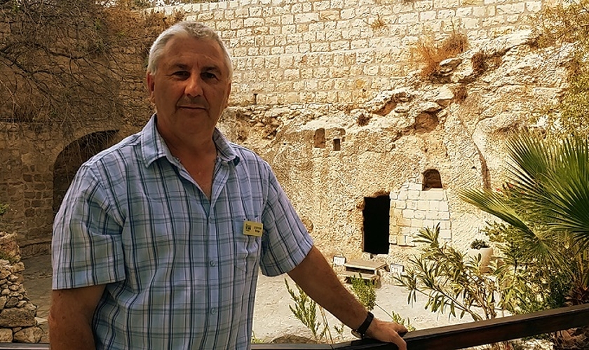 O pastor Stephen Bridge é diretor do Túmulo do Jardim, em Jerusalém.(Foto: The Garden Tomb)