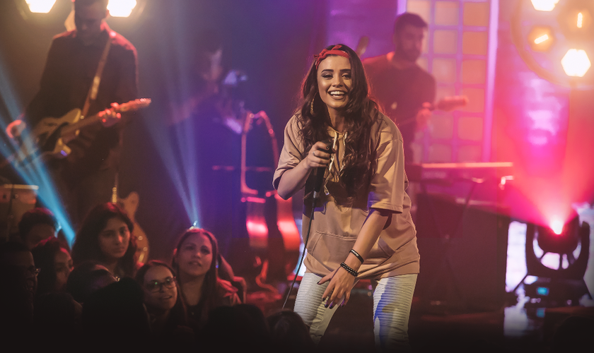 Isadora continua com a divulgação do DVD “Pra Te Contar os Meus Segredos”. (Foto: Divulgação).