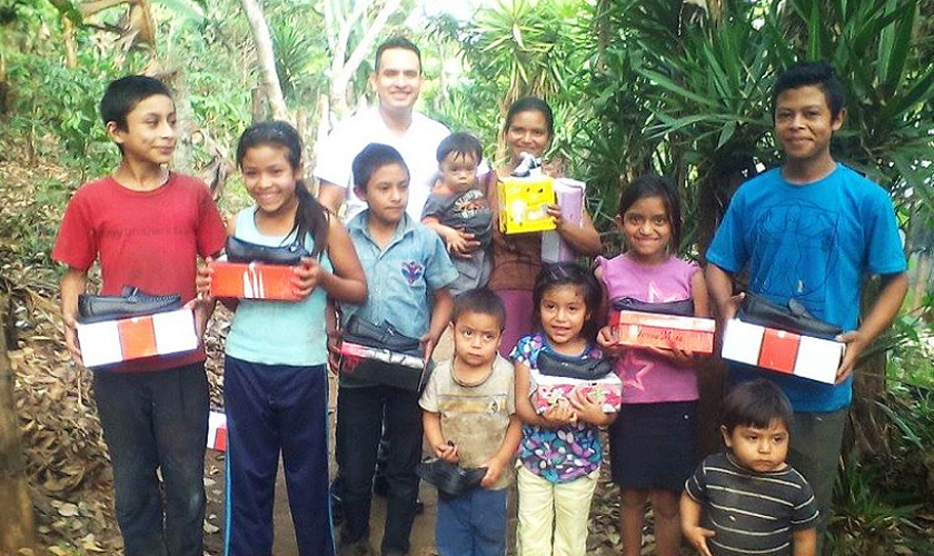 As igrejas corrigem a falta de ajuda com os elementos de primeira necessidade nos locais de maior pobreza. (Foto: Reprodução).