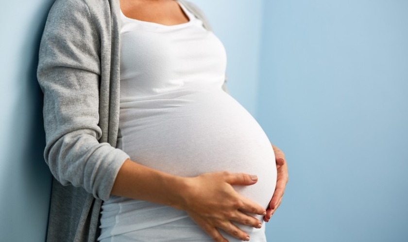 Gestação segura e saudável depois da cirurgia de redução de estômago é possível. (Foto: Shutterstock)