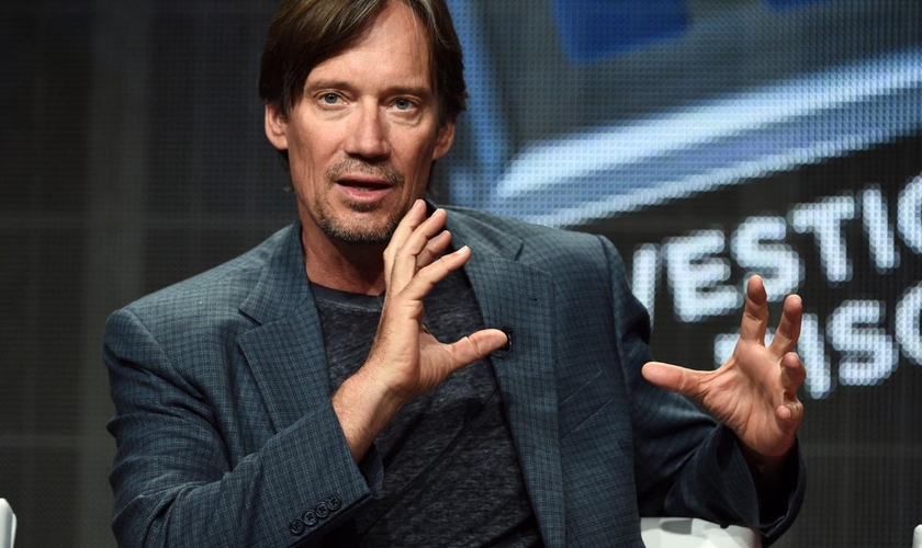 Kevin Sorbo em discurso no Painel da Discovery Communications em Beverly Hills, na California. (Foto: Amanda Edwards/Getty Images)