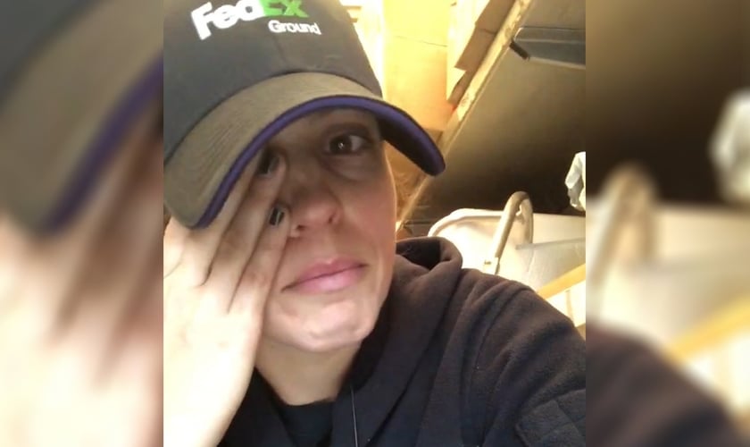 O relato da funcionária da FedEx, Amanda Riggan, se popularizou nas redes sociais. (Foto: Reprodução/Facebook)
