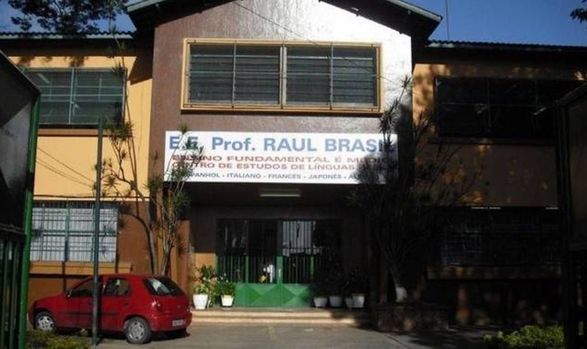 Escola Raul Brasil, em Suzano. (Foto: Facebook / Reprodução)
