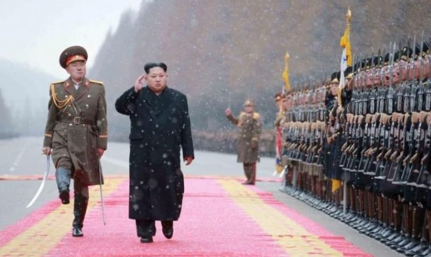 A Coreia do Norte, liderada por Kim Jong-un, é classificada como o pior país para perseguição cristã na lista anual mundial de portas abertas. (Reuters / KCNA)