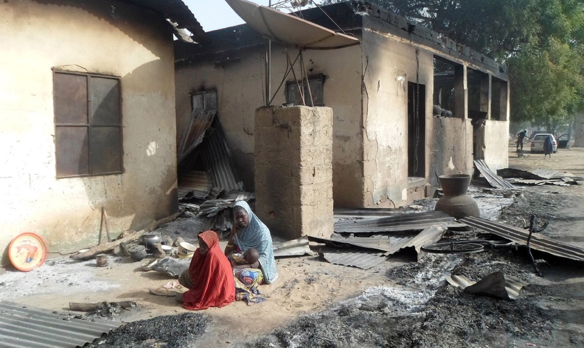 Aldeia dizimada após ataquedo Boko Haram em Dalori, no nordeste da Nigéria. (Foto: Reprodução/Irish Times)
