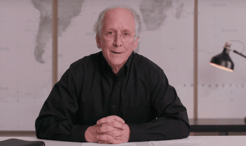 John Piper durante aconselhamento. (Foto: Reprodução/YouTube)