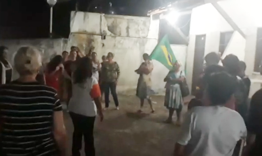 Grupo saiu do Vale da Bênção, em São Paulo, em direção a encontro evangelístico em Pernambuco. (Foto: Reprodução/Facebook)