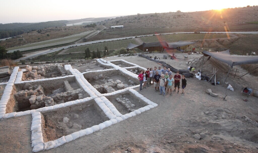 Ruínas do templo cananeu em Láquis, antiga cidade bíblica em Israel. (Foto: The Fourth Expedition To Lachish)