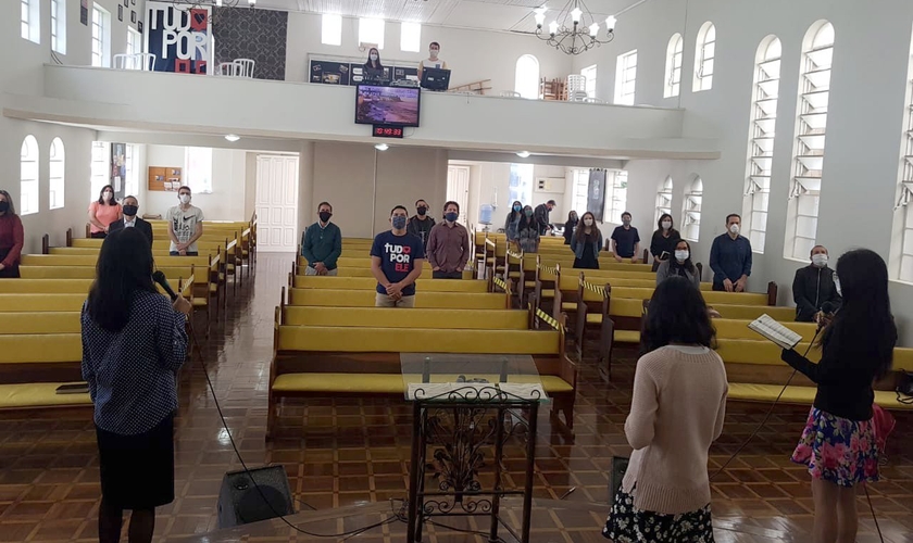 Igreja em Santa Catarina retomou os cultos seguindo as limitações estabelecidas. (Foto: Divulgação)