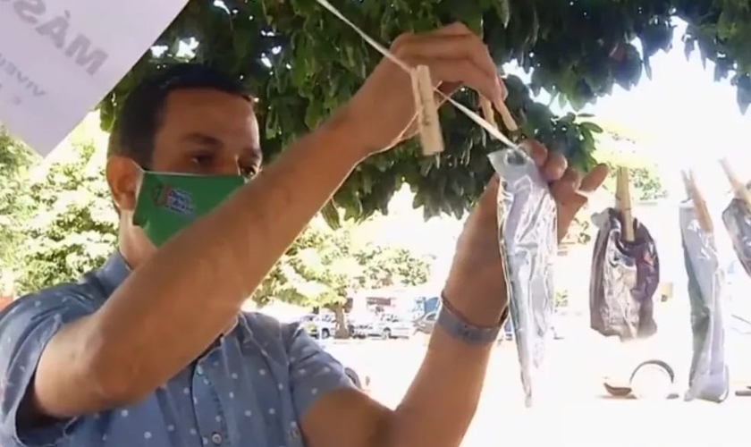 Igreja cria “varal solidário” para doar máscaras a quem precisa em Morrinhos. (Foto: Reprodução/TV Anhanguera)