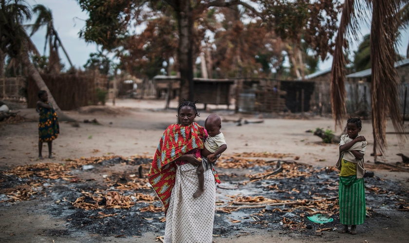 O aumento da insurgência islâmica no norte de Moçambique tem afetado famílias. (Foto: Marco Longari/AFP via Getty Images)