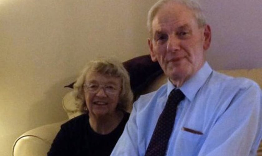 John Rees, de 88 anos, e sua esposa, Eunice, de 87 anos. (Foto: Serviço de Notícias do País de Gales)