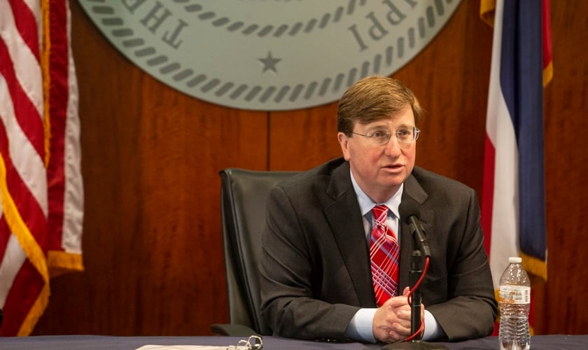O governador Tate Reeves decretou um dia de jejum e oração. (Foto: Eric J. Shelton/Mississippi Today)