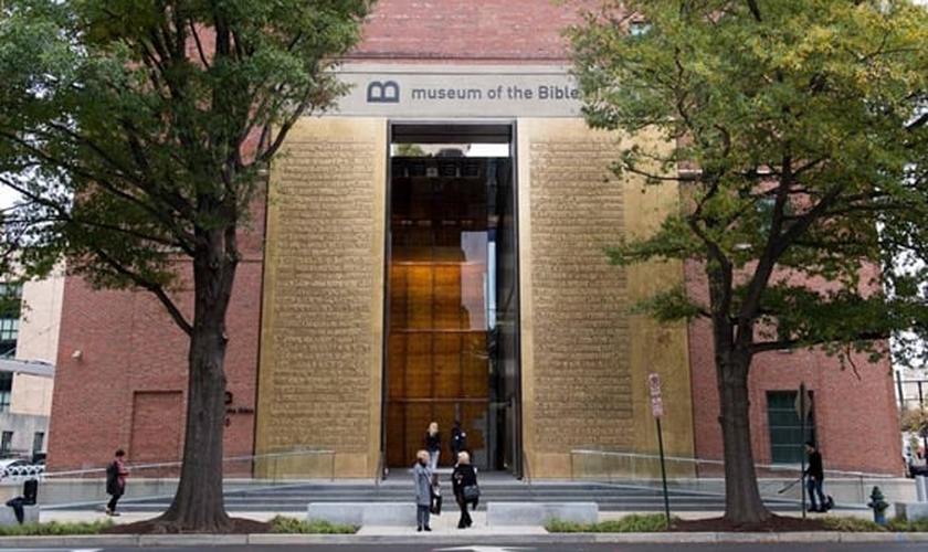 Fachada do Museu da Bíblia em Washington. (Foto: Saul Loeb / AFP)