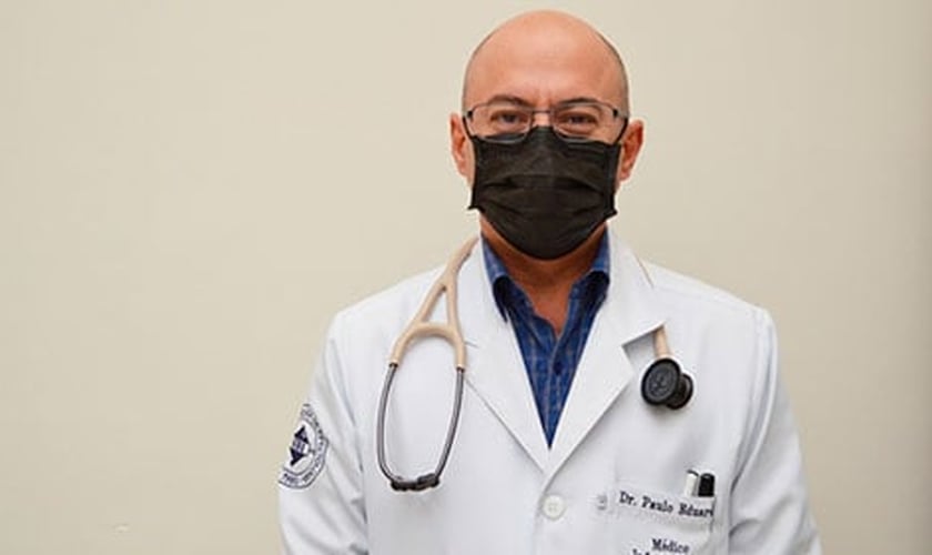 O médico infectologista Paulo Eduardo Freitas. (Foto: Reprodução / Assis City)
