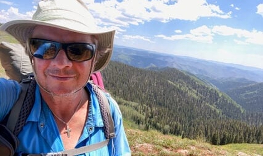Chris Estus está caminhando 3 mil km para oferecer apoio pastoral ao longo da Trilha dos Apalaches. Foto: (Arquivo pessoal).