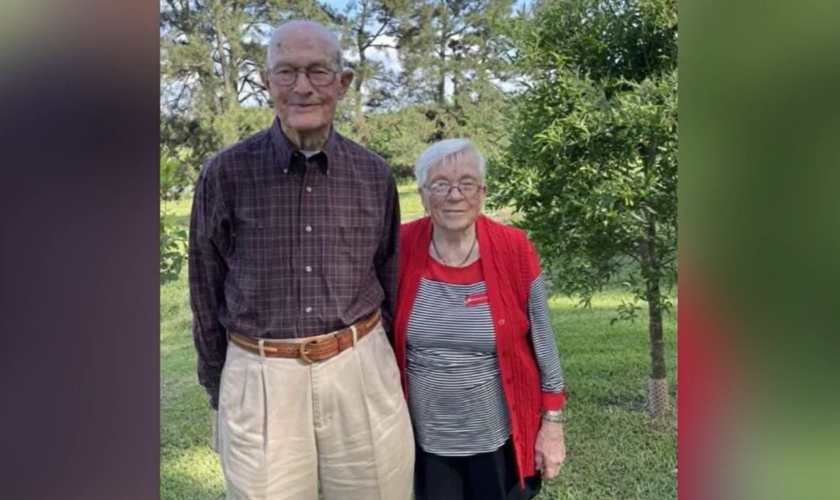Fred e Christine Ivers celebraram 70 anos de casamento em maio. (Foto: Reprodução/KTAL News).