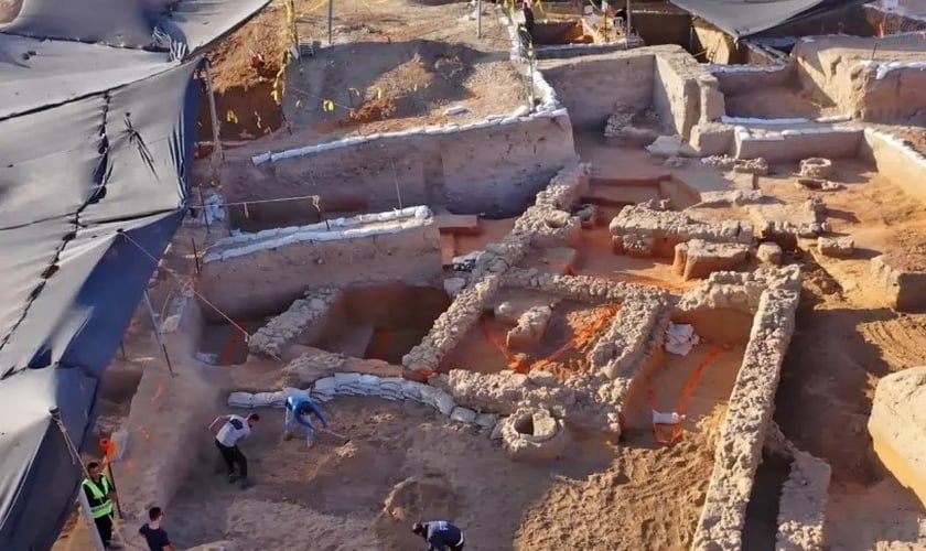 Primeiro edifício descoberto em Yavne desde a era do Sinédrio. (Foto: Emil Aladjem / Israel Antiquities Authority)