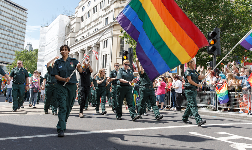Parada LGBT em Londres, em 2016. (Foto: Wikimedia Commons/Katy Blackwood).