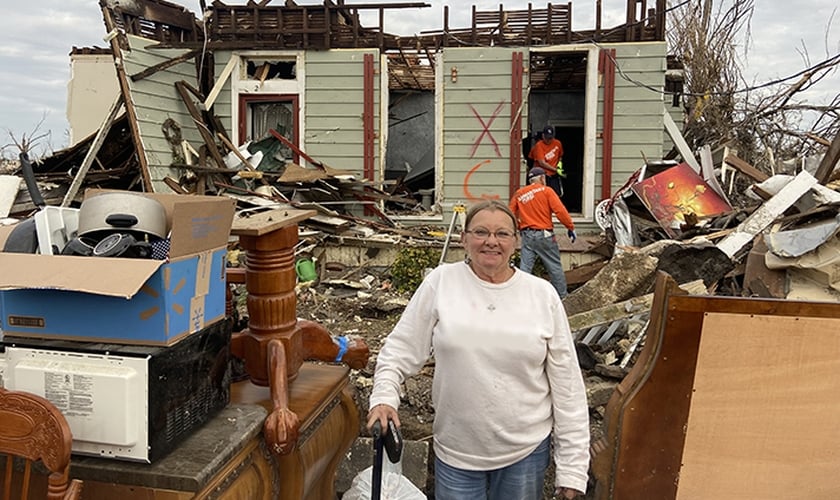 Janet Kemp, moradora do Kentucky, que sobreviveu a um recente tornado mortal. (Foto: Reprodução / Associação Evangelística Billy Graham)