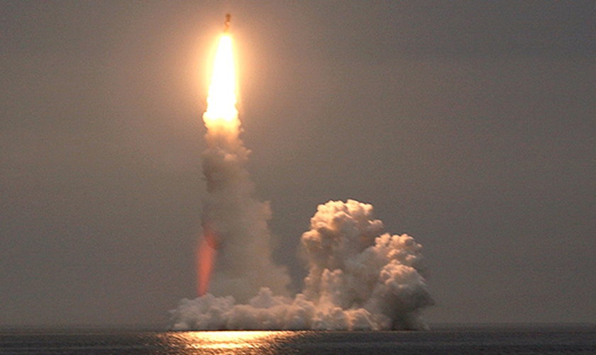 Lançamento de míssil balístico intercontinental. (Foto: Wikimedia Commons)