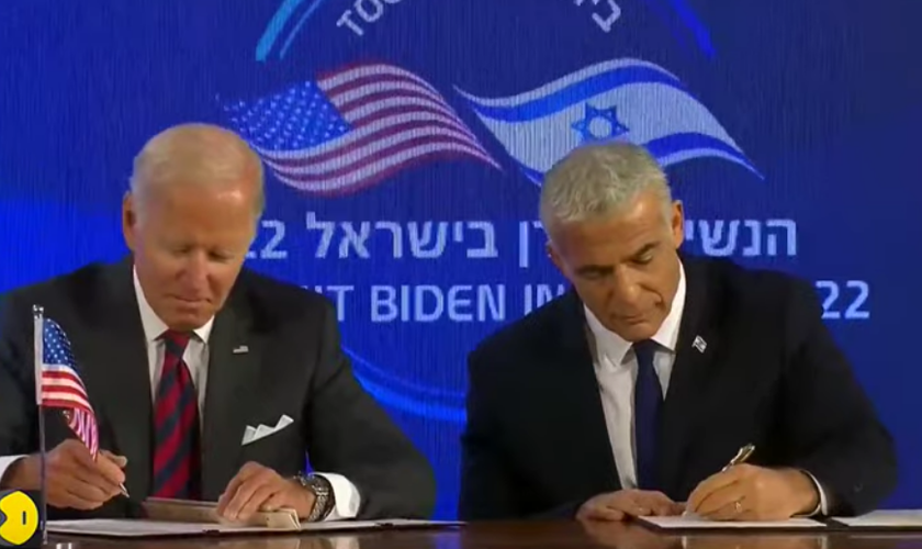 Presidente Joe Biden e primeiro-ministro Yair Lapid assinam 'Declaração de Jerusalém'. (Captura de tela WION)