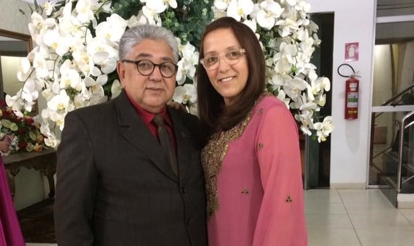 Rosileny e Paulo Martins enfrentaram a infertilidade, mas viveram um milagre de Deus. (Foto: Facebook/Rosileny Rosa Martins).