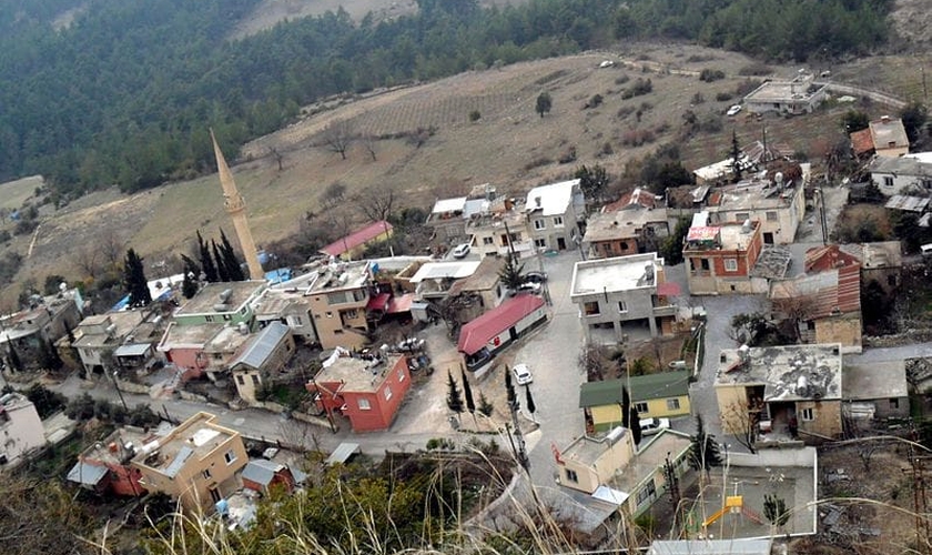 Uma pequena vila na Turquia. (Foto: Imagem ilustrativa/ Wikimedia Commons/Nedim Ardoğa).