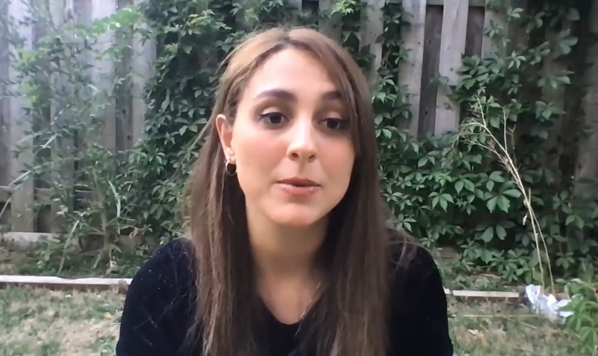 Eden Frenkel. (Foto: Captura de tela/YouTube Graves Into Gardens)