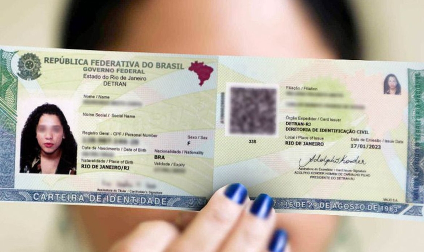 Apresentação de nova Carteira de Identidade. (Foto: Divulgação/DETRAN-RJ)