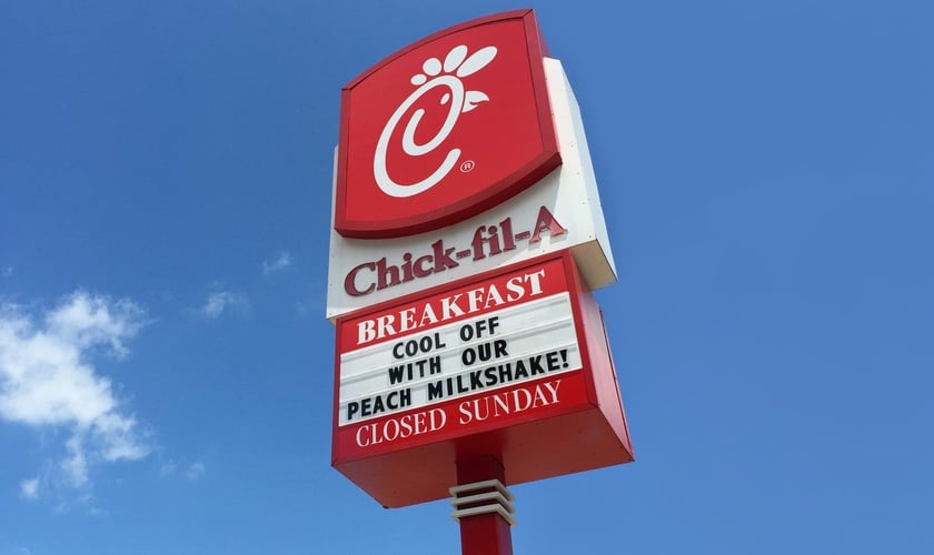 A Chick-fil-A é a maior rede de fast food especializada em sanduíches de frango. (Foto: Reprodução/Chick-Fil-A)