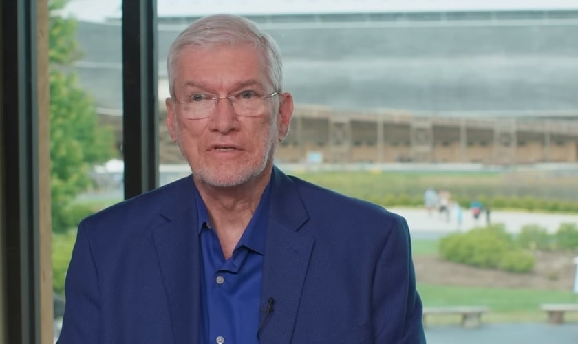 Ken Ham, apologista cristão conhecido por seu famoso blog “Answers in Genesis”. (Foto: Reprodução/YouTube/Ken Ham)