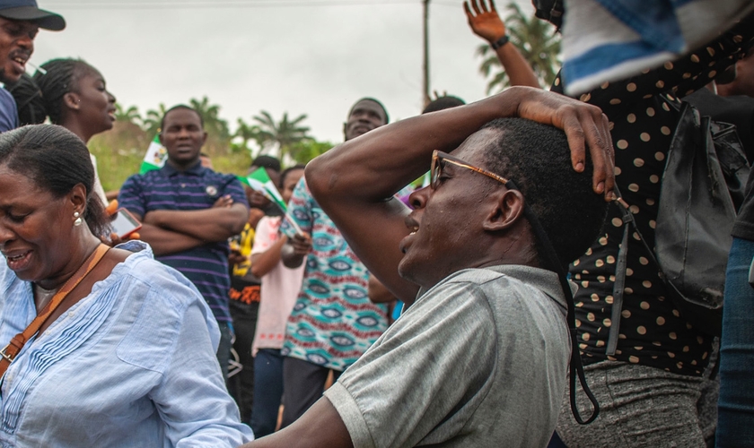 Cristãos sofrem com a perseguição e descaso do governo. (Foto: Ilustração/Unsplash/Tope. A Asokere)