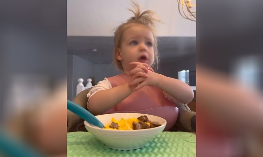 Taya ora todos os dias antes do café da manhã. (Foto: Reprodução/Instagram/Madeline Roberts)