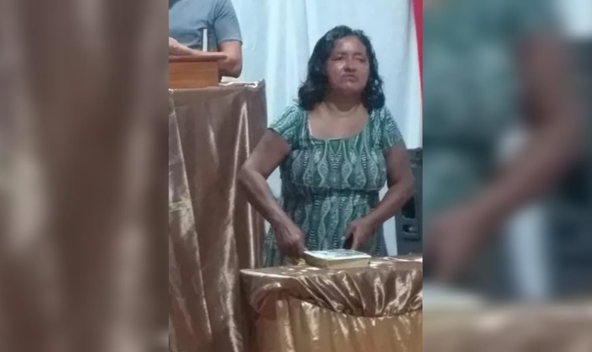 Marinéia Santos, de 45 anos, está recomeçando a vida no centro de recuperação da igreja. (Foto: Arquivo pessoal).