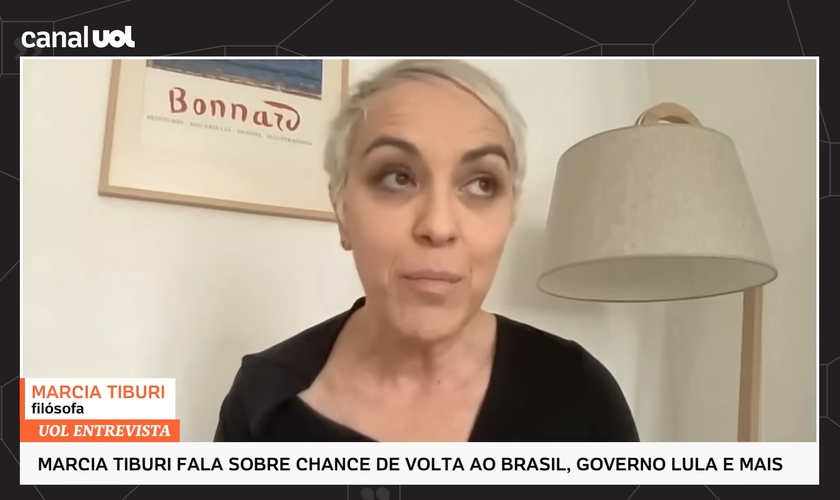 Marcia Tiburi durante entrevista ao UOL. (Captura de tela/YouTube/UOL)