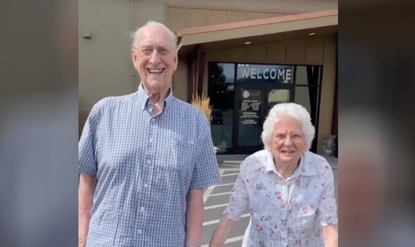 Pastor Leo e Phyllis Kaylor. (Foto: Reprodução/Craig Brown/TikTok)