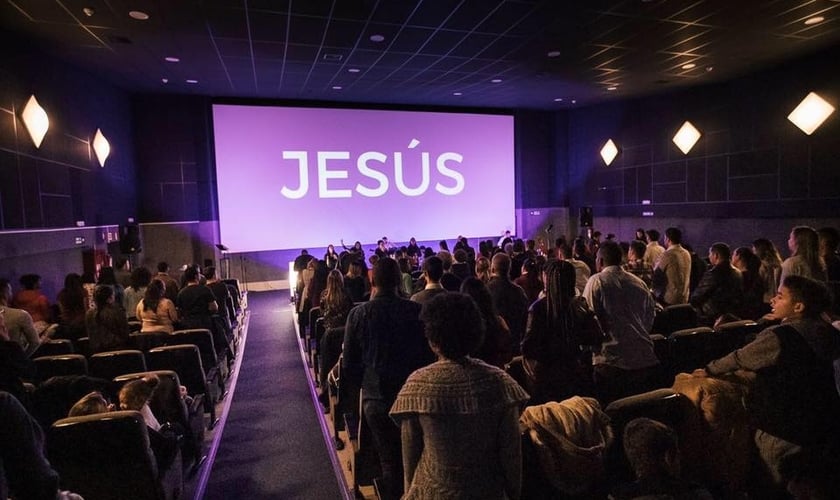 As igrejas evangélicas quase dobraram no país católico. (Foto: Facebook/Iglesia Bautista Lagoinha Madrid).