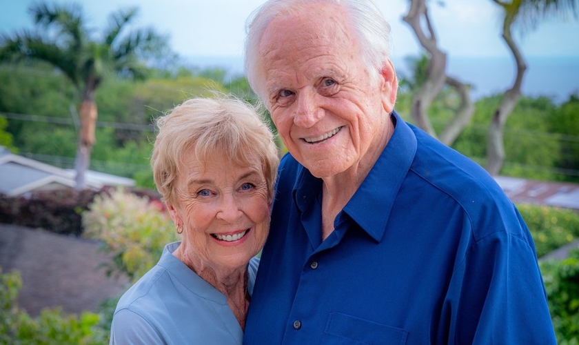 Loren e sua esposa Darlene. (Foto: JOCUM/Susanne Childers e Dawn Gauslin).