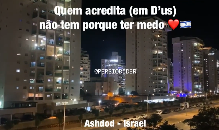 Israelenses cantam em Ashdod, ao sul de Gaza. (Captura de tela/Instagram/Persio Bider)