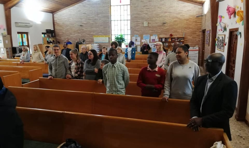 Igreja evangélica na Espanha. (Foto: Facebook/ICEA-ECC-Evangelical Community Church Torremolinos).