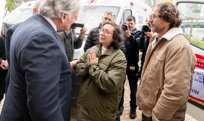 Franklin Graham esteve na cerimônia de entrega das ambulâncias, em Jerusalém. (Foto: Samaritan’s Purse).