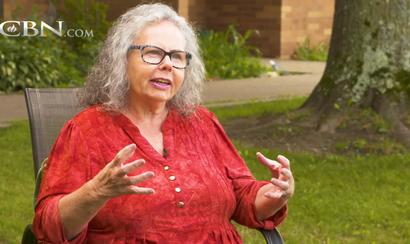 Jeane Jeffery foi curada por Deus. (Foto: Reprodução/CBN News).