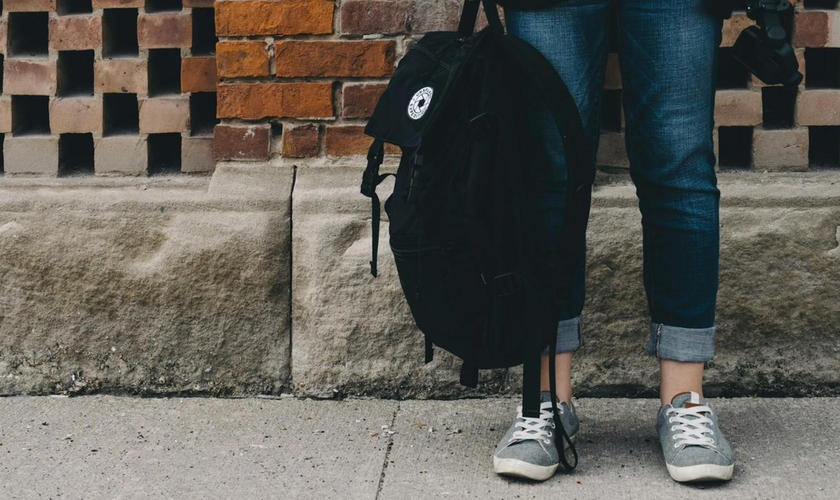 Jovem estudante. (Foto: Ilustração/Unsplash/Scott Webb)