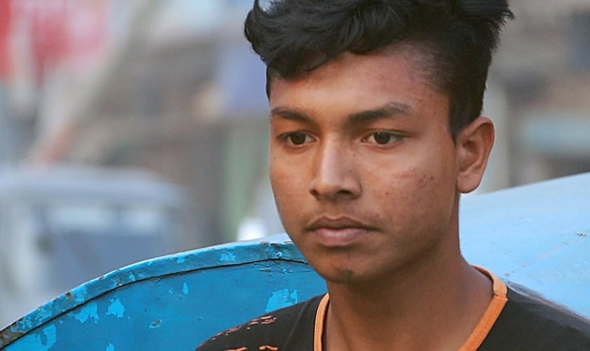 Adolescente cristão é alvo de violência em Bangladesh. (Foto representativa: Portas Abertas)