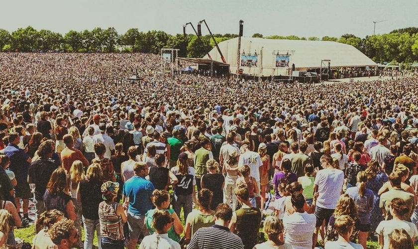 Conferência de Pentecostes Opwekking reuniu uma multidão. (Foto: Instagram/Youth.Opwekking).