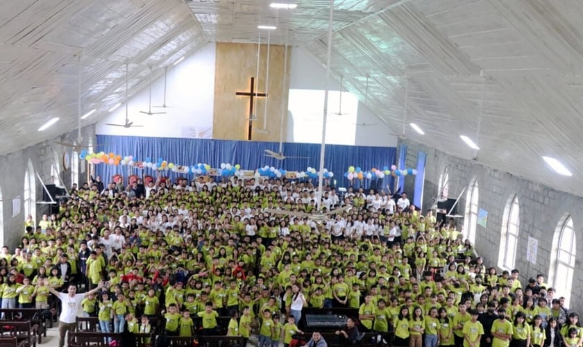 Crianças participantes da Escola Bíblica Férias, na Índia. (Foto: Lifeway)