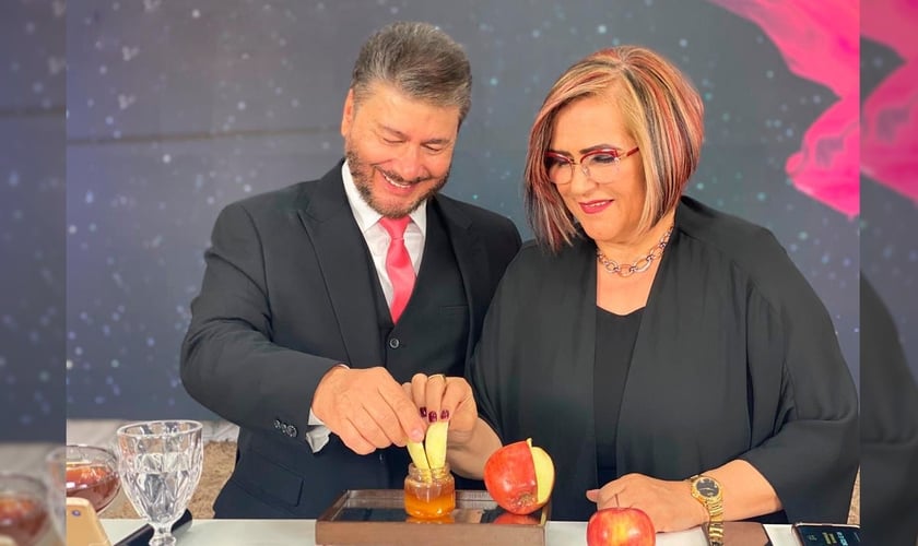 Pastor Joel Engel e sua esposa, Mara Engel. (Foto: Ministério Engel)