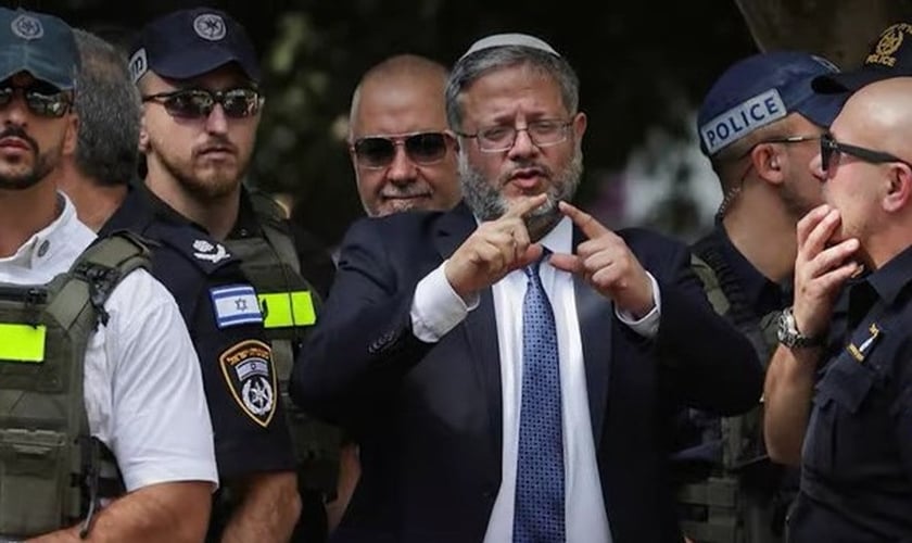 Ben Gvir, ministro da Segurança Nacional de Israel, liderou o movimento no Monte do Templo. (Captura de tela/YouTube/Mirror Now)