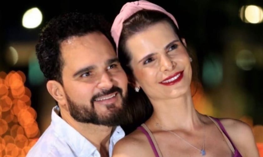 Luciano Camargo e a esposa Flávia. (Foto: Reprodução/Instagram/Luciano Camargo)